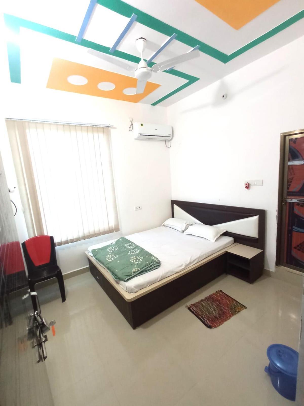 Hotel Vishal Buxar Екстериор снимка